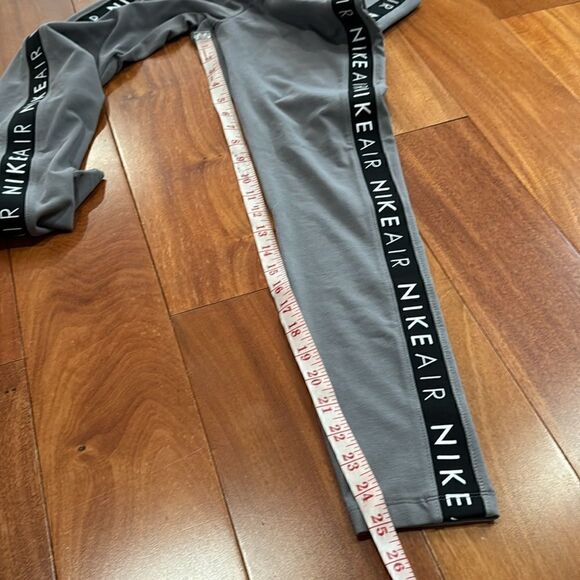 Nike Women's Sportswear Air Logo Taped 7/8 HR Leggings Grey size S - Picture 9 of 9